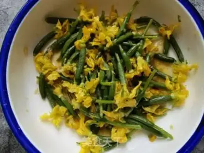 Make Garlic cucumber flowers step 7