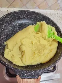 Make Green bean cake step 7