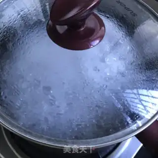 Make Red-oiled shrimp step 1