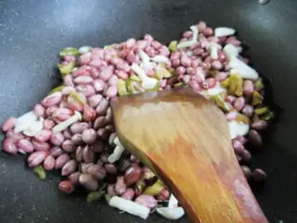Make Sphinxed peanuts step 5