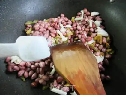 Make Sphinxed peanuts step 7