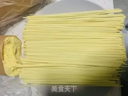 Make Pelican noodles step 0
