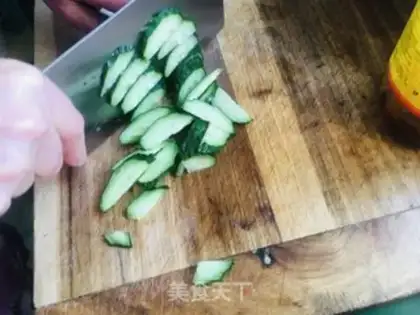 Make ♪ The cucumber radish ♪ step 1