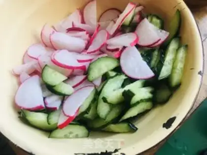 Make ♪ The cucumber radish ♪ step 2