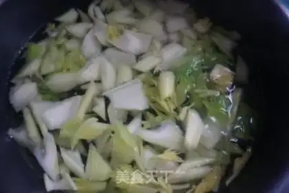 Make Celery with white wood step 3