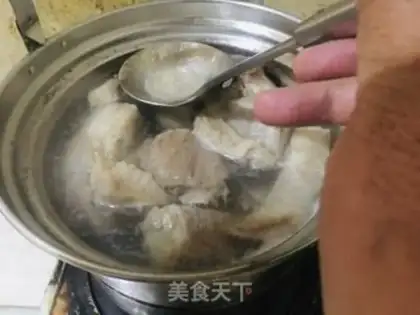Make Hands on lamb step 3