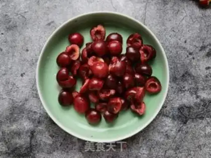 Make Mango cereal cherry yogurt step 1