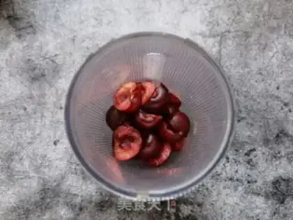 Make Cherry shakes step 2