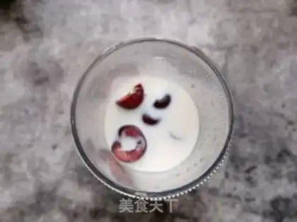 Make Cherry shakes step 4