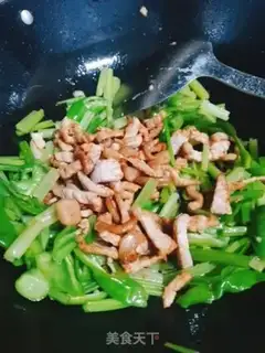 Make Celery fried meat step 7