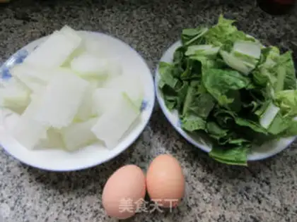 Make Eggs, cabbage, tofu soup step 0