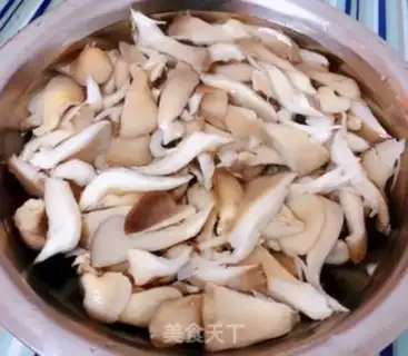 Make cucumber carrots for mushrooms step 3