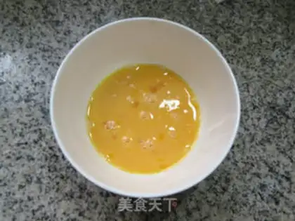 Make Eggs, cabbage, tofu soup step 1