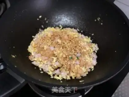 Make Shrimp omelet egg pie step 5