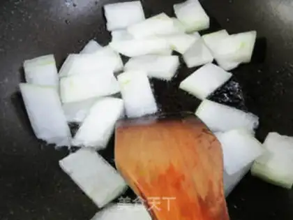 Make Eggs, cabbage, tofu soup step 3
