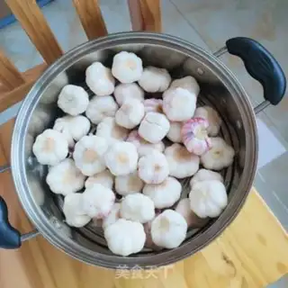 Make I used to pick up garlic step 2