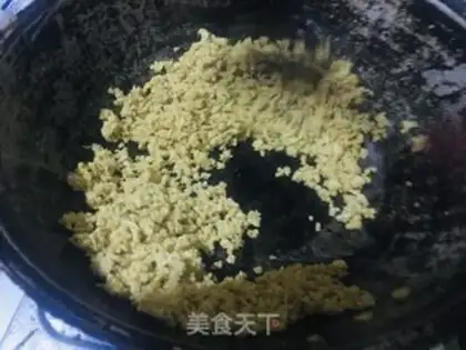 Make Egg fried fish seeds step 3