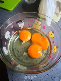 Make Scrambled eggs step 2