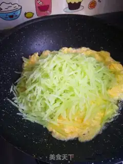 Make Scrambled eggs step 4