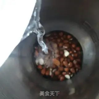 Make Homemade almond milk step 2