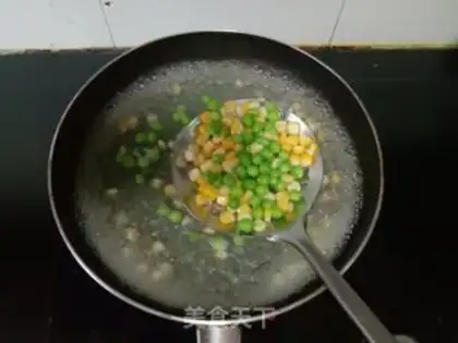 Make Plum mushrooms, corn beans step 1