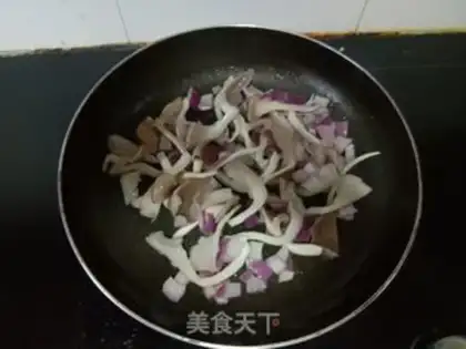 Make Plum mushrooms, corn beans step 2