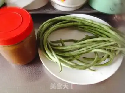 Make Spaghetti beans step 0