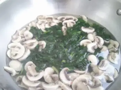 Make Snack of spinach egg soup step 3