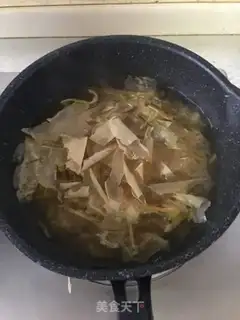 Make Seaweed gravy curd soup step 1