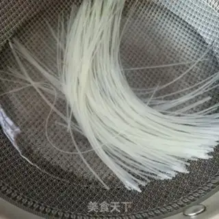 Make radish meat powder step 1