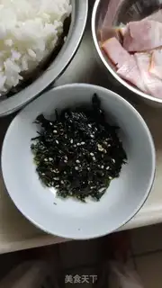 Make Pickle bacon cheese fried rice step 2