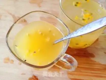 Make A bee of vanilla fruit step 3