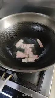 Make Pickle bacon cheese fried rice step 5