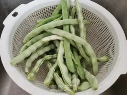 Make Four seasons of beans and sausage step 3