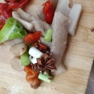 Make Pork-skin-burning potato step 6