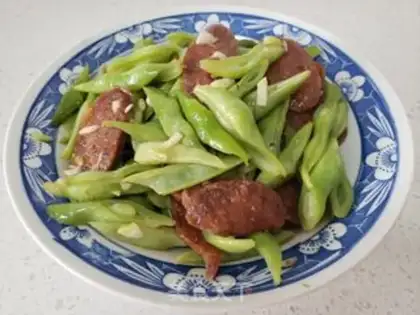 Make Four seasons of beans and sausage step 7