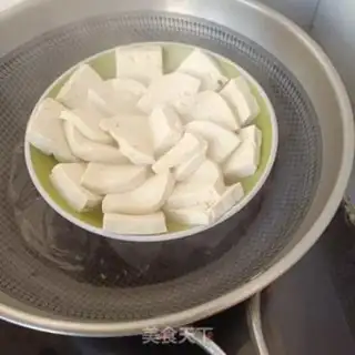 Make The meat and the tofu step 1