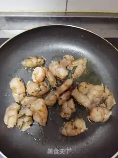 Make The shrimp meets the broccoli step 6