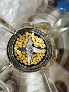 Make Red dates and soybeans step 0