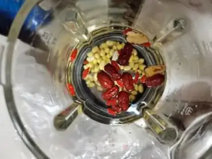 Make Red dates and soybeans step 2