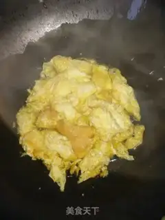 Make cucumber-mucked eggs step 4