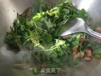 Make Celery fried meat step 4