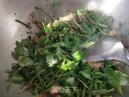 Make Celery fried meat step 5
