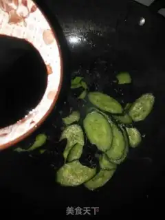 Make cucumber-mucked eggs step 8