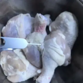Make The cold hand tore the chicken step 0