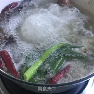 Make The cold hand tore the chicken step 3