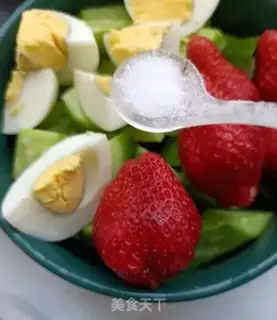 Make Cucumber egg salad step 4