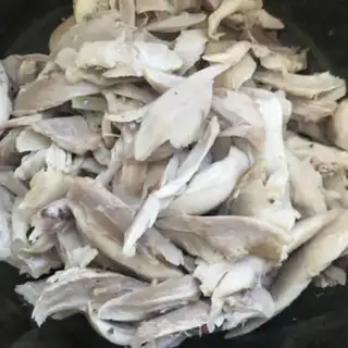 Make The cold hand tore the chicken step 7