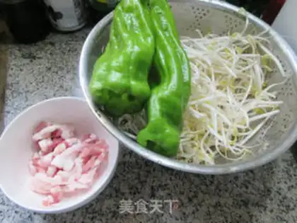 Make Sprinkled green bean sprouts step 0