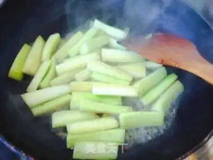 Make Smelt fried eggs step 3